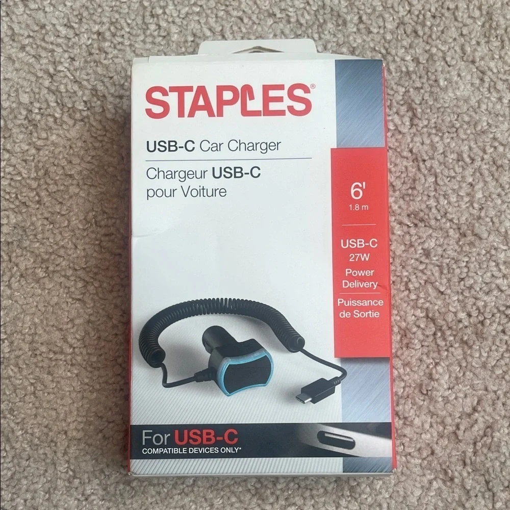 NWT Staples USB-C Car Charger with Coiled Cable